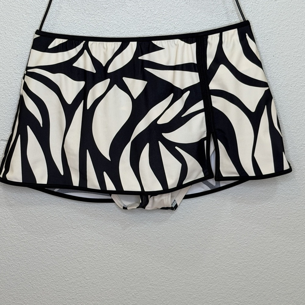 Sanctuary 2 Piece Swimsuit Medium Black Animal Print Full Coverage Top Skirt NEW - Picture 4 of 14